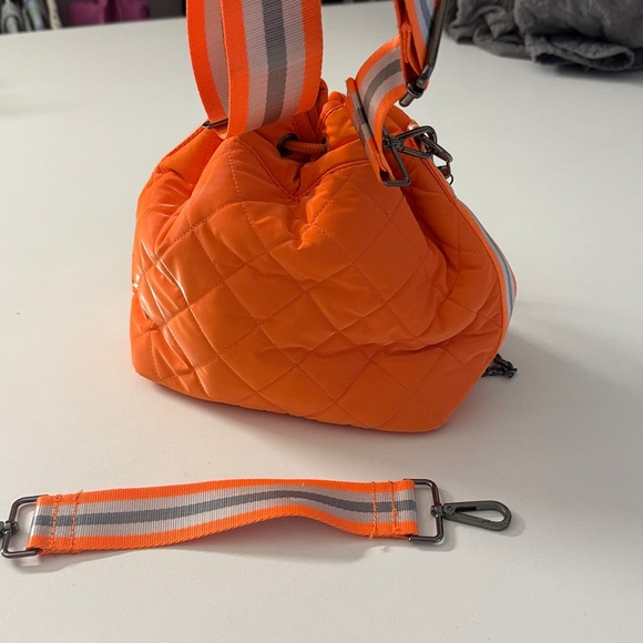 HAUTE SHORE. Mint condition. Neon Quilted crossbody bag. - Picture 6 of 6